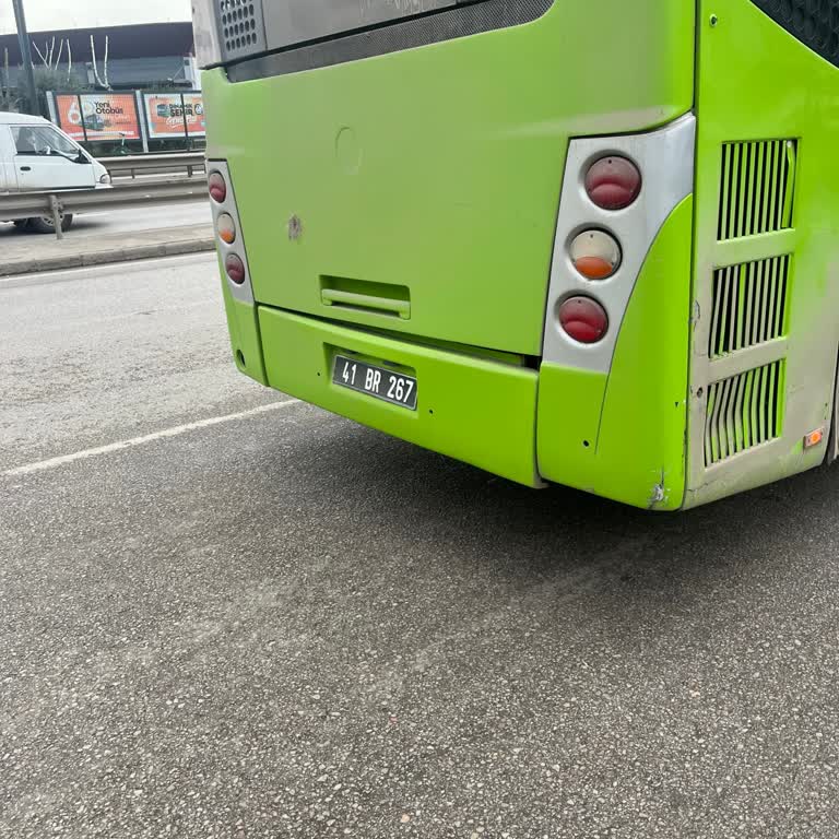 Durakta Yolcu Almayı Reddeden Şoförün Saygısız Üslubu