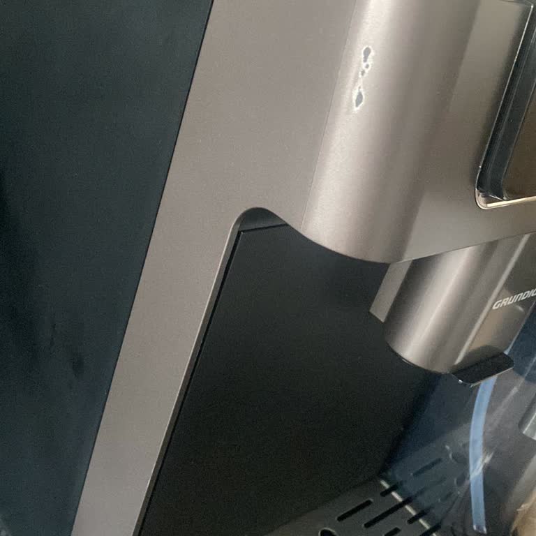 Grundig Wi-Fi Bağlantı Sorunu Ve Servis Hataları Sebebiyle Kullanılamaz Espresso Makinesi