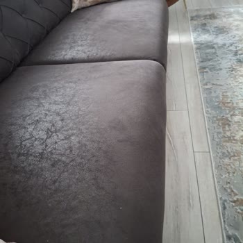 Kumaş Döküntüsü Ve Renk Değişimi İçin Servis Yardımsız Bırakılıyor