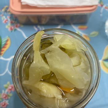 Galle Markasının Turşu Kavanozunda Sinek Ölüsü Bulunması Sağlık Ve Hijyen Endişesi