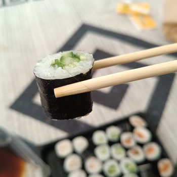 Yemeksepeti Bozuk Sushi Ve Mide Yanması Nedeniyle İade Talebi