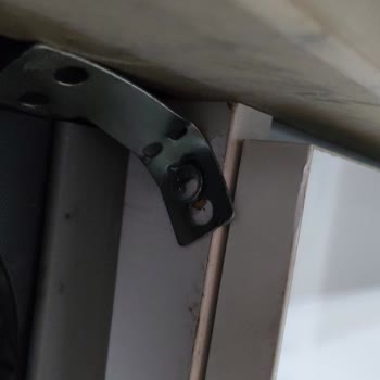 L Demiri Kırıldı Ve Üçüncü Ayağı Eksik: Vestel Bulaşık Makinem Kullanılamaz