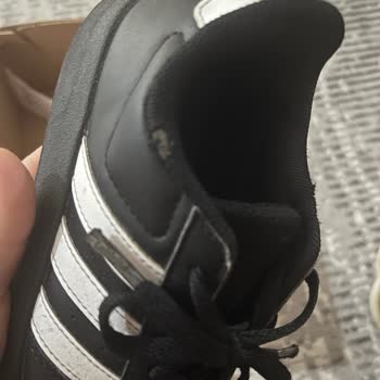 İzmit Outlet Ayakkabı Dünyası’ndan Çocuk Ayakkabısının 15 Günde Aşınması Ve İade Talebi