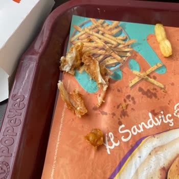 Optimum Popeyes'te Bayat Tavuk, Sağlık Riski Ve İade Reddi