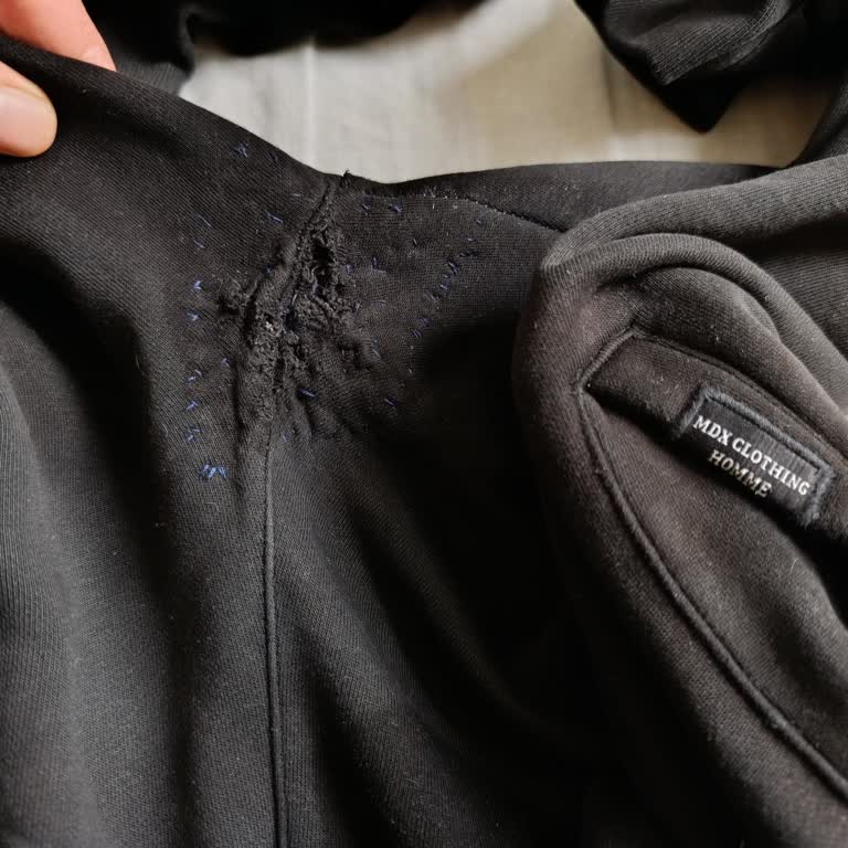 Madmext Eşofmanın Paçası Sürekli Yırtılıyor, Kalite Endişesi