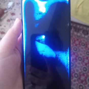 Oppo Reno 11'de Kendiliğinden Ekran Lekeleri Ve Panel Arızası