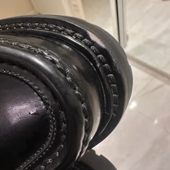 Celine Makosen Ayakkabıda Ayıplı Ön Burun Aşınması Ve Çözüm Bulunamıyor