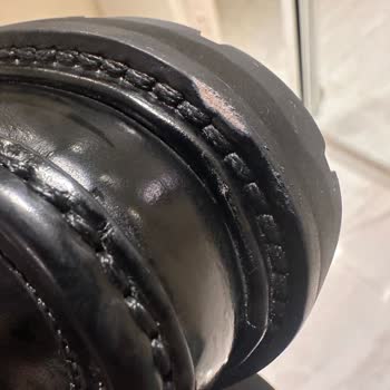 Celine Makosen Ayakkabıda Ayıplı Ön Burun Aşınması Ve Çözüm Bulunamıyor