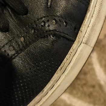 Garanti Kapsamında Tamir Sonrası İzleme Yok, Ayakkabım Tekrar Açıldı