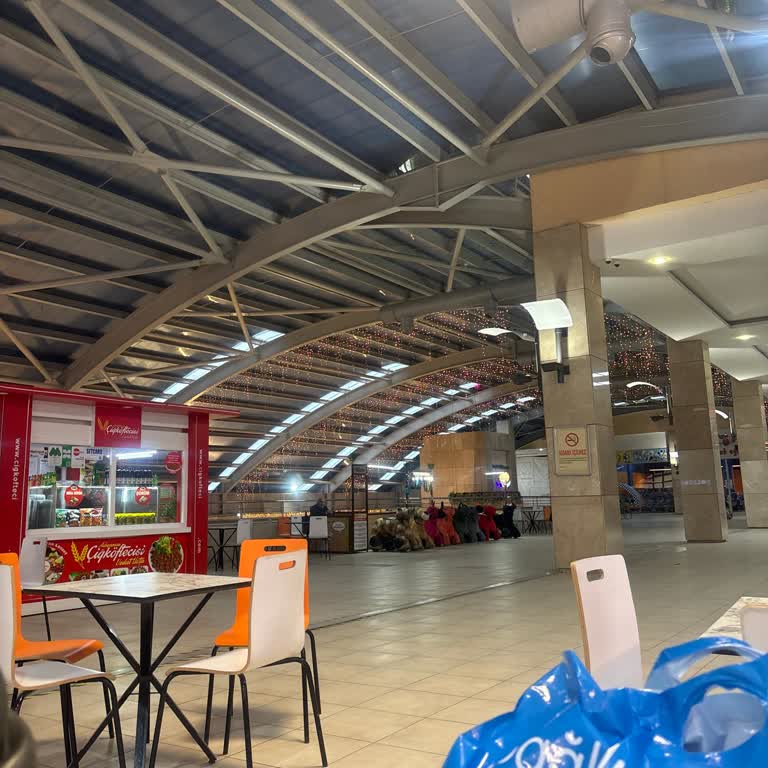 Hamile Öncelikli Kasa Hizmetinde Görmezden Gelinme Ve İlgisizlik