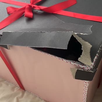 Aras Kargo’da Kutu Açılmış Ve Yırtılmış Şekilde Teslim Edildi Güvenlik Endişesi