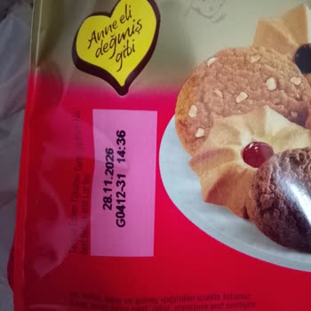 Seyhan Expres Markette Satın Alınan Ülker Asorti'nde Plastik Parça Çocukları Tehlikeye Attı