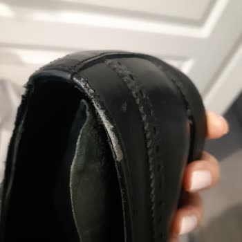 FLO Ayakkabıda Soyulmalar Olması