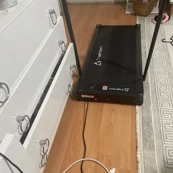 Triatlon Koşu Bandı Duman Çıktı Ve Çalışmaz Hale Geldi, Yetkili Servisle İletişim Kurulamıyor