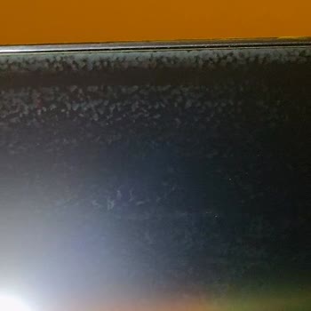 Samsung TV Ekranındaki Beyaz Lekeler Garanti Kapsamında Onarılmalı