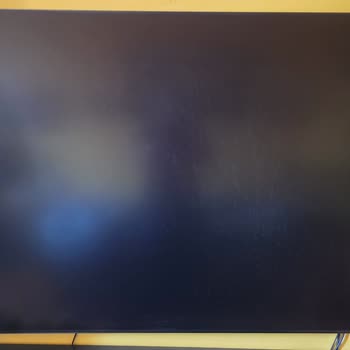 Samsung TV Ekranındaki Beyaz Lekeler Garanti Kapsamında Onarılmalı