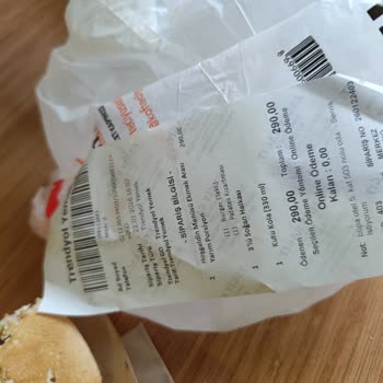 Hamburger Ve Patates Buz Gibi, Kola Sıcacık: Ücret İadesi Talebi