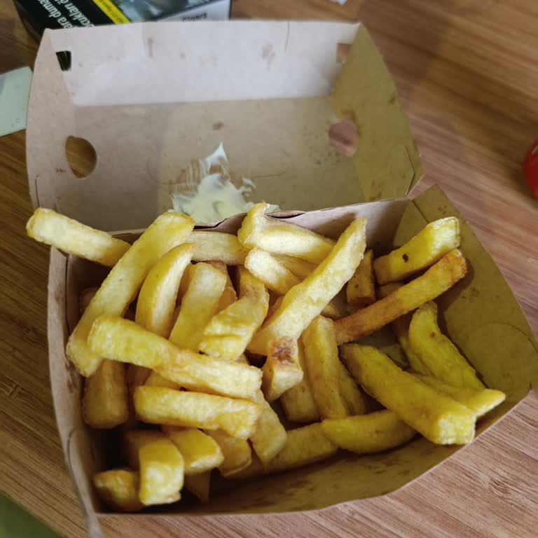 Hamburger Ve Patates Buz Gibi, Kola Sıcacık: Ücret İadesi Talebi