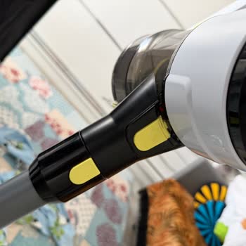 Fakir Dikey Süpürgede Toz Haznesi Kırılması Ve Ücretsiz Değişim Talebi