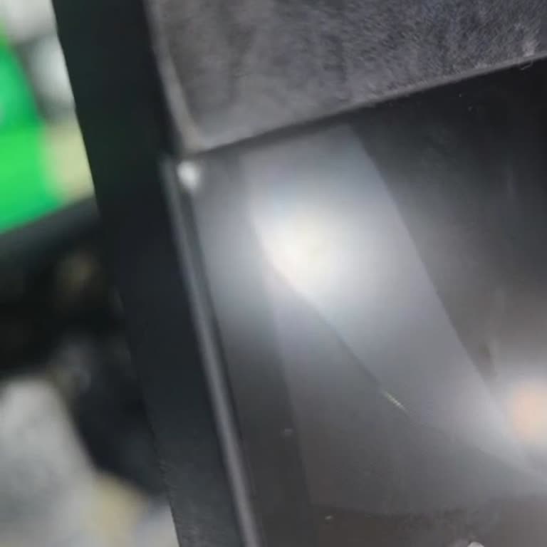 Kırık Ekranlı Bilgisayarın Acil Ücretsiz Değişimi Ve İade Talebi