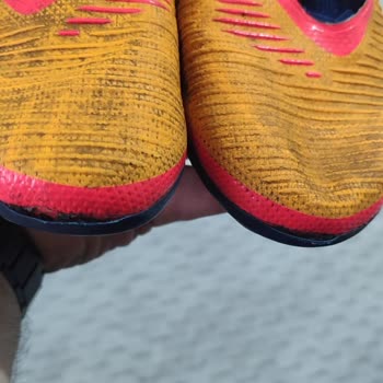 Nike Çocuk Kramponunda Altı Haftada Açılma Ve Değişim Reddi