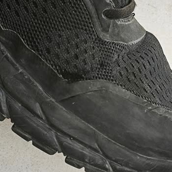 Skechers Ayakkabısının 8 Ayda Yırtılması Ve Servisin Kullanıcı Hatası İddiası