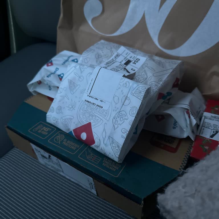 Domino’s Mudanya Şubesinde Poşet Yokluğu Müşterileri Zor Duruma Sokuyor