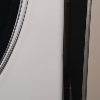Ek