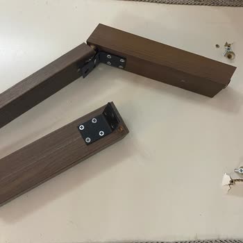 Kelebek Sandıklı Pufun Ayakları Kısa Sürede Kırıldı; Ücretsiz Garanti Onarımı Talebi