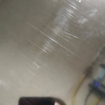 Media Markt'tan Çizik Ve Kabarcıklı Televizyon İçin Hızlı Değişim Ve İade Talebi