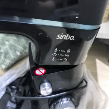 Kilit Tertibatı Açılan Hamur Makinesi: Güvenlik Endişesi Ve Servis Yardımı Bekleniyor