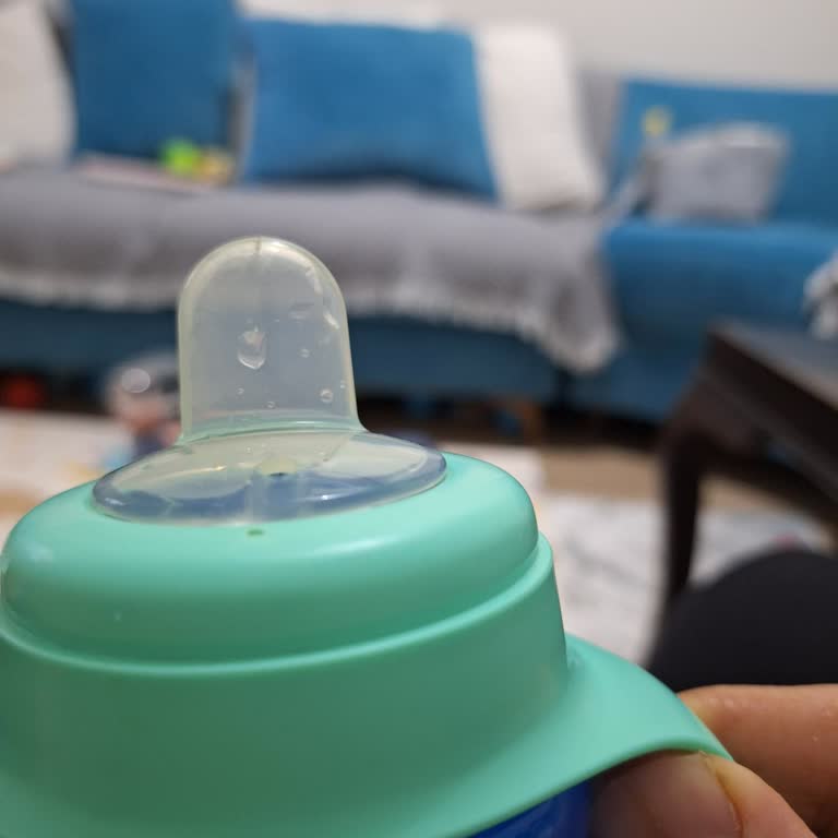 Philips Avent Alıştırma Bardağının Ucunun Kısa Sürede Sararması Ve Sağlık Endişeleri, İade Talebi