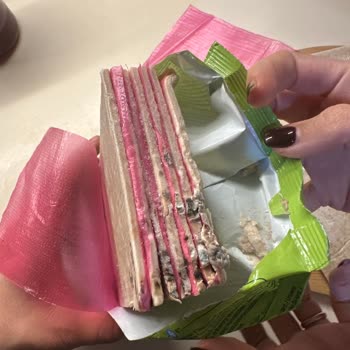 Teslimat Gecikti, Milföy Hamuru Küflü Çıktı