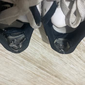 Nike Ayakkabısında Üretim Hatası Nedeniyle Aşırı Topuk Aşınması Ve İade Talebi