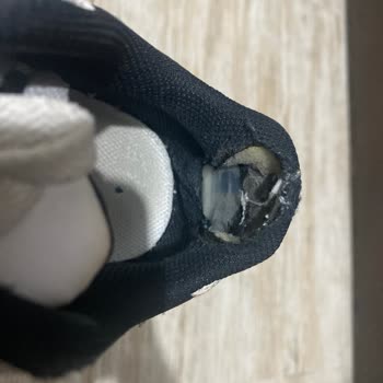 Nike Ayakkabısında Üretim Hatası Nedeniyle Aşırı Topuk Aşınması Ve İade Talebi