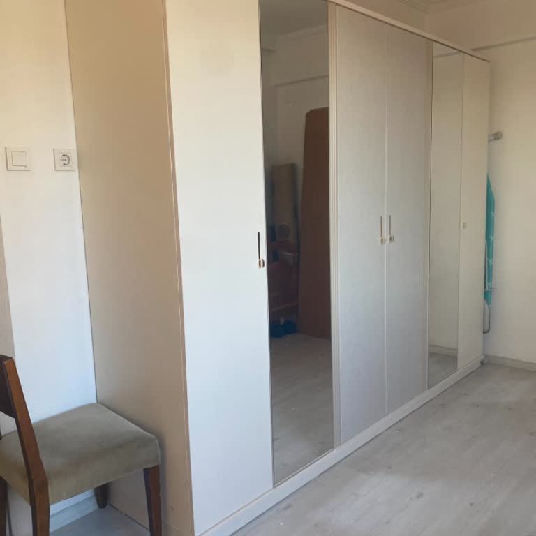 İstikbal Karabağlar Nakliye Ve Montaj Ücretine İade, Eksik Kulpların Temini Talebi