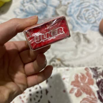 Ülker Sütlü Çikolatada Açılmadan Bulunan Kurt Sağlık Endişesi Yaratıyor