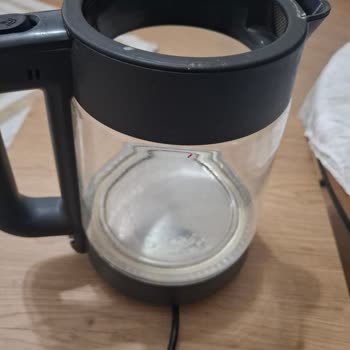 Media Markt'tan Alınan Grundig Çay Makinesinin Tabanda Yanması Ve Otomatik Kapanmaması