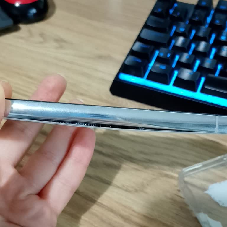 Samsung S22 Bataryasının Şişmesi Ve Ücretsiz Değişim Talebi