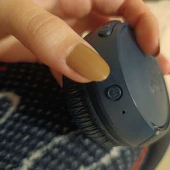JBL 520BT Kulaklıkta Takılı Güç Düğmesi Ve Yetkili Servis Erişimi Sorunu