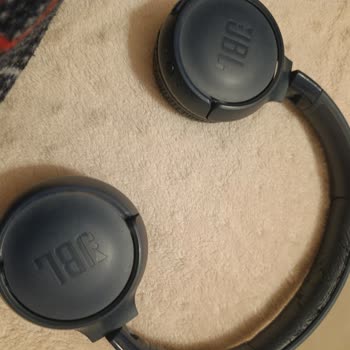 JBL 520BT Kulaklıkta Takılı Güç Düğmesi Ve Yetkili Servis Erişimi Sorunu