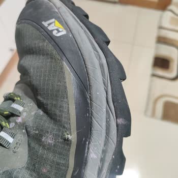 5.000 TL’lik Caterpillar Botunda Su Geçirme Ve Soğukta Ayak Üşütme Sorunu