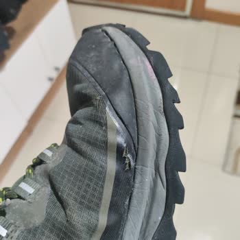 5.000 TL’lik Caterpillar Botunda Su Geçirme Ve Soğukta Ayak Üşütme Sorunu