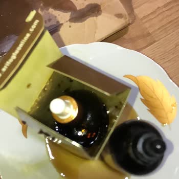 Kırık Cam Şişeler Ve Yağ Sızıntısı Nedeniyle Değişim Talebi