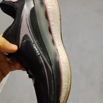 Kısa Sürede Renk Atması Ve Tabanda Çökme Yaşayan Spor Ayakkabılara İade Reddi