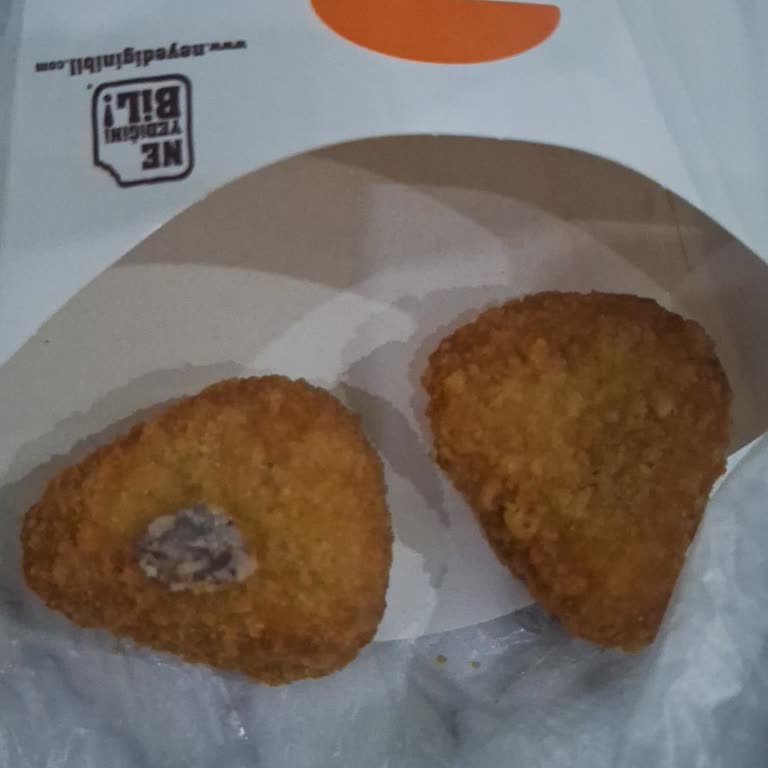 Burger King Nugget’inde Yabancı Cisim: Çocuk Sağlığını Tehdit Eden Hijyen Sorunu Ve Yetersiz Çözüm
