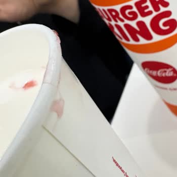 Müşteri İzni Olmadan Milkshake Değişimi Ve Kötü Tat