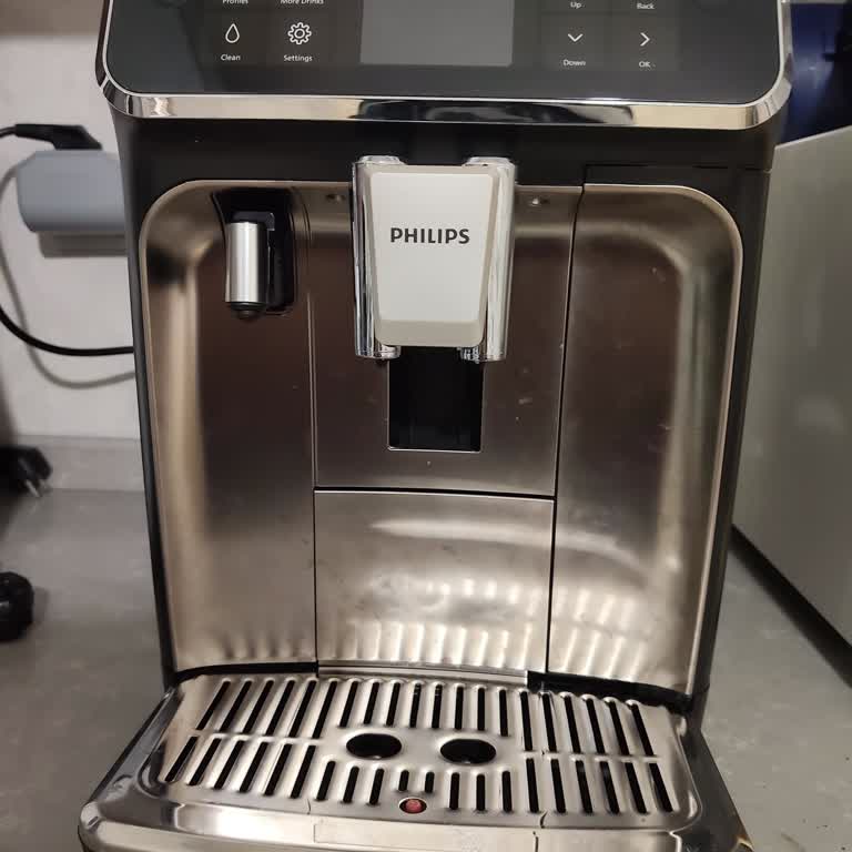 Philips Lattego 5500 Makinesinde Eksik Yağ Ve Solüsyon İçin Acil Gönderim Talebi