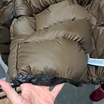 North Face Kadın Montunun Su Geçirmesi Ve Ücret İadesi Talebi