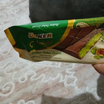 BİM Kayseri'de Satılan Ülker Çikolatası Son Tarihe Rağmen Küflü Çıktı